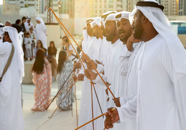 الموسيقى التقليدية تلاقي رواجاً جديداً بين جيل الشباب